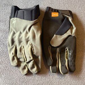 Specialized D30 Green and Black Cycling Gloves